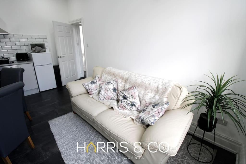 Roundtree & Berry - Fleetwood Apartment ภายนอก รูปภาพ